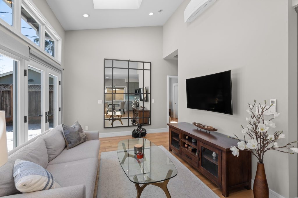 Model Santa Monica | 650 Sq. Ft.