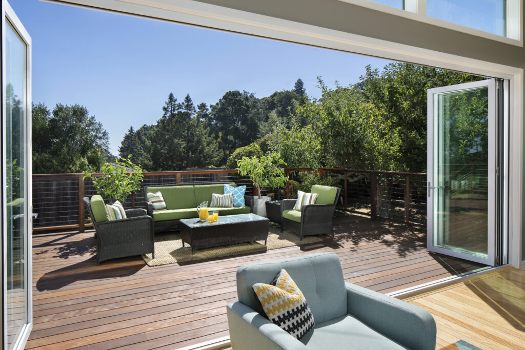Indoor/Outdoor Modern Living Room Remodel