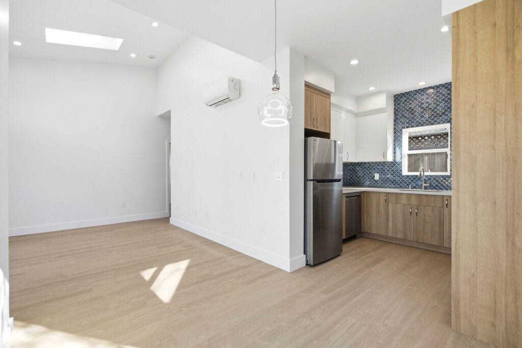 Model Santa Monica | Second Build