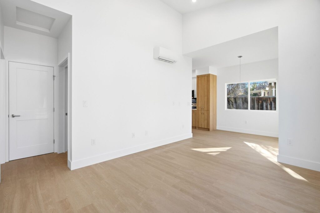 Model Santa Monica | Second Build