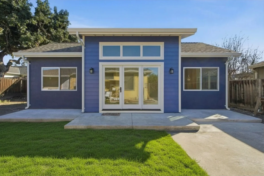 Model Santa Monica | Second Build